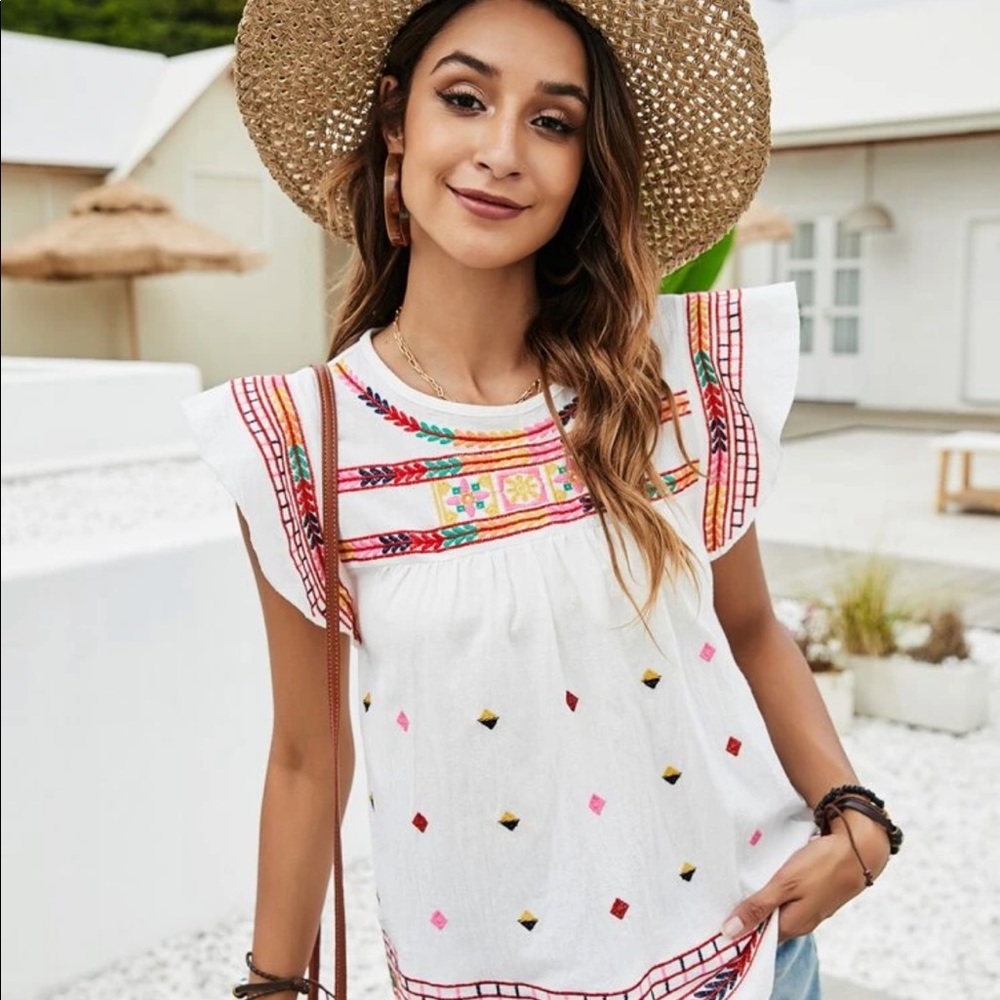GEO EMBROIDERY BUTTERFLY SLEEVE BLOUSE